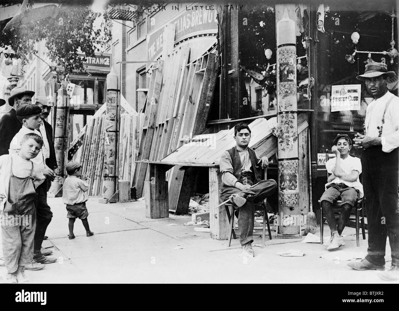 New York City, festival in Little Italy, original title 'Festa in