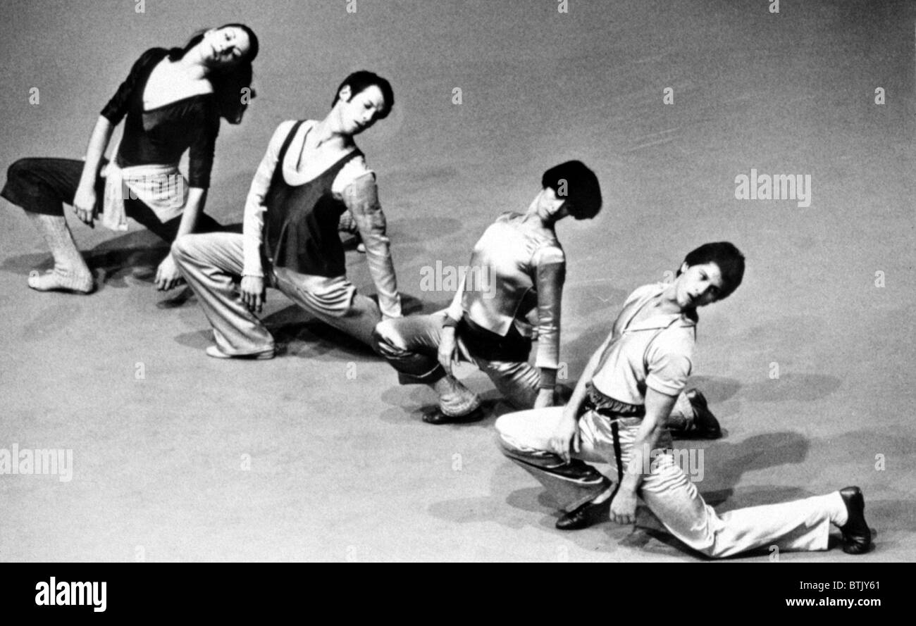 Twyla Tharp (2nd from right) with her dance company, circa 1976 Stock Photo