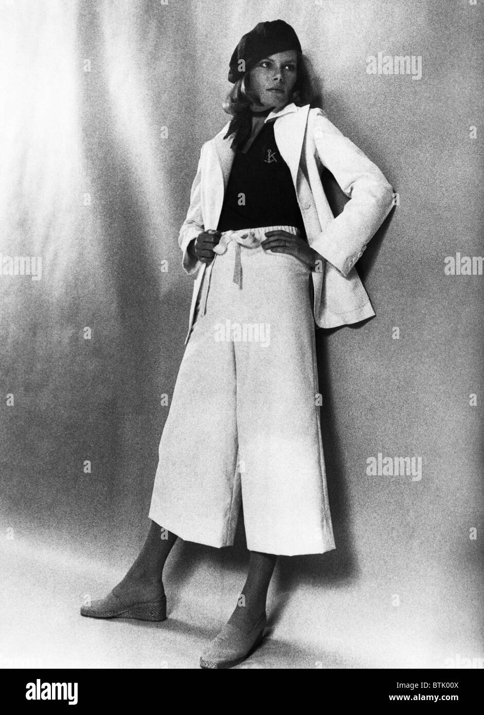 Women's fashion, circa 1975. Photo: CSU Archives/Courtesy Everett Collection Stock Photo