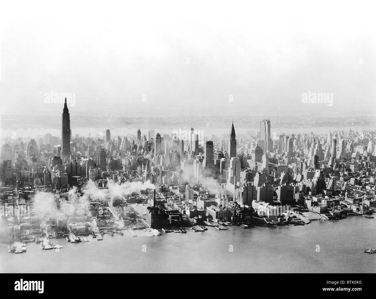 New york 1930s skyline hi-res stock photography and images - Alamy