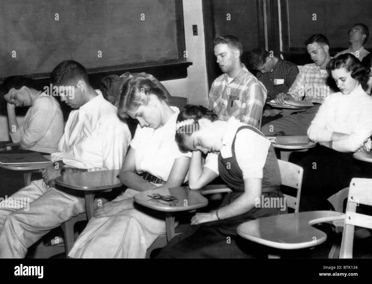 Dr. David Briggs' class in metal hygiene relaxes under hypnosis at Maryville Tennesee College, 1959. Courtesy: CSU Archives/Ever Stock Photo