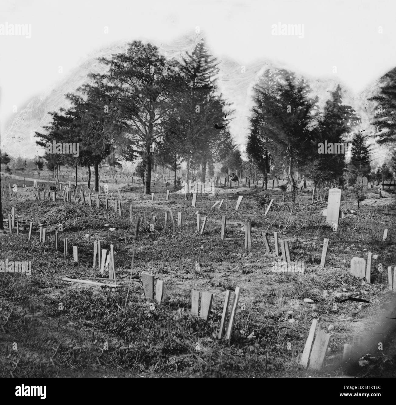 The Civil War, graves of Confederate soldiers in Hollywood Cemetery, with board markers, Richmond, Virginia, photograph, 1865. Stock Photo