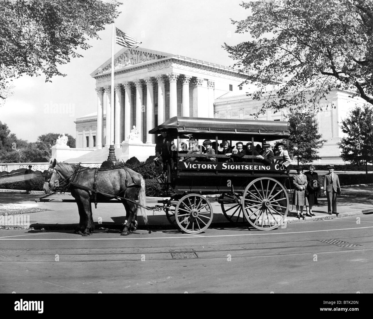 EV1996 - James J. Grace, sightseeing guide in Washington D.c. since 1897, circa 1942 Stock Photo