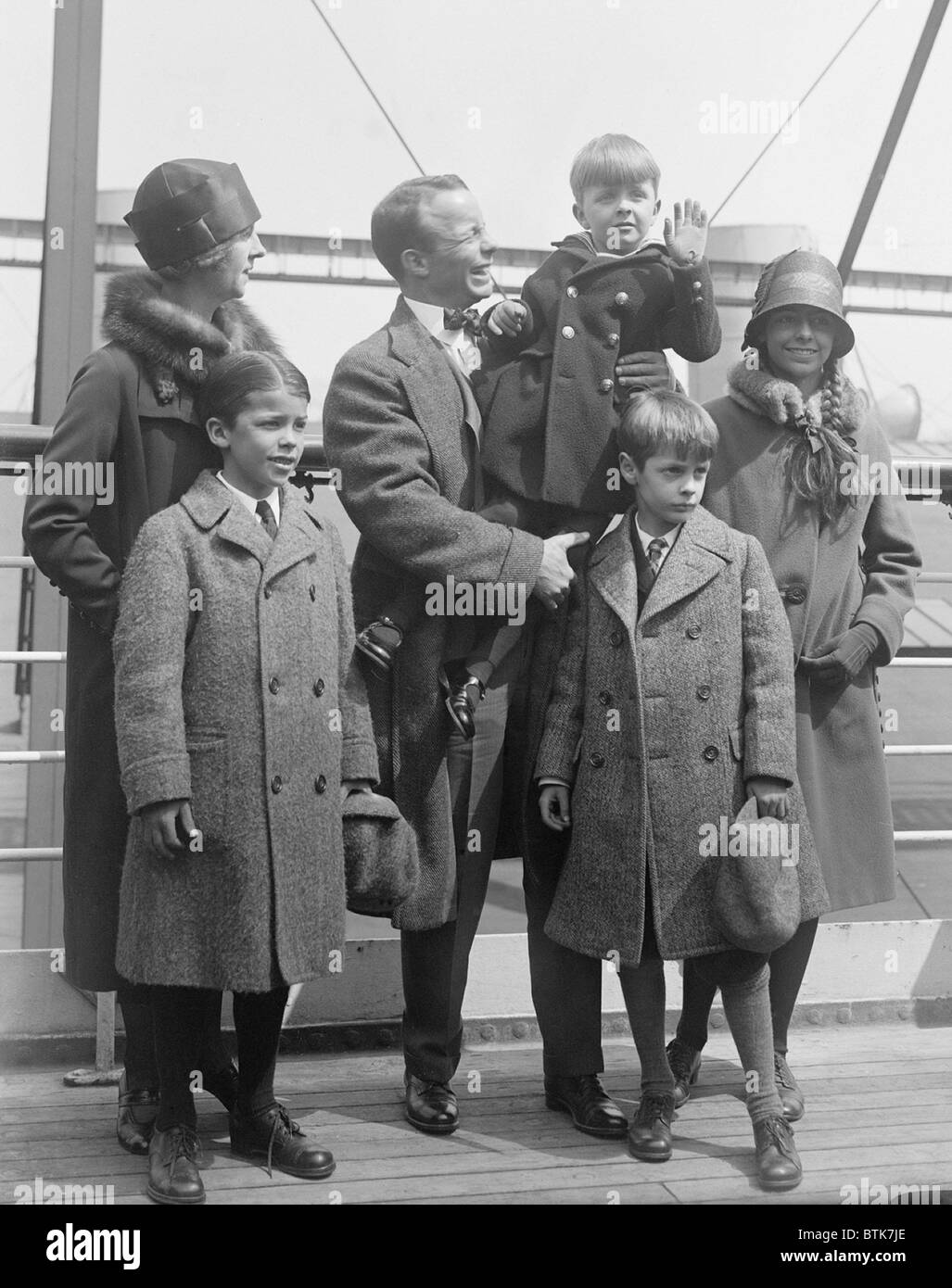 Theodore Roosevelt Jr. (1887-1944), with his wife Eleanor (1888-1960), and their four children, Grace, Theodore (left), Cornelius (right), and Quentin (held by father). Ca. 1925. Stock Photo