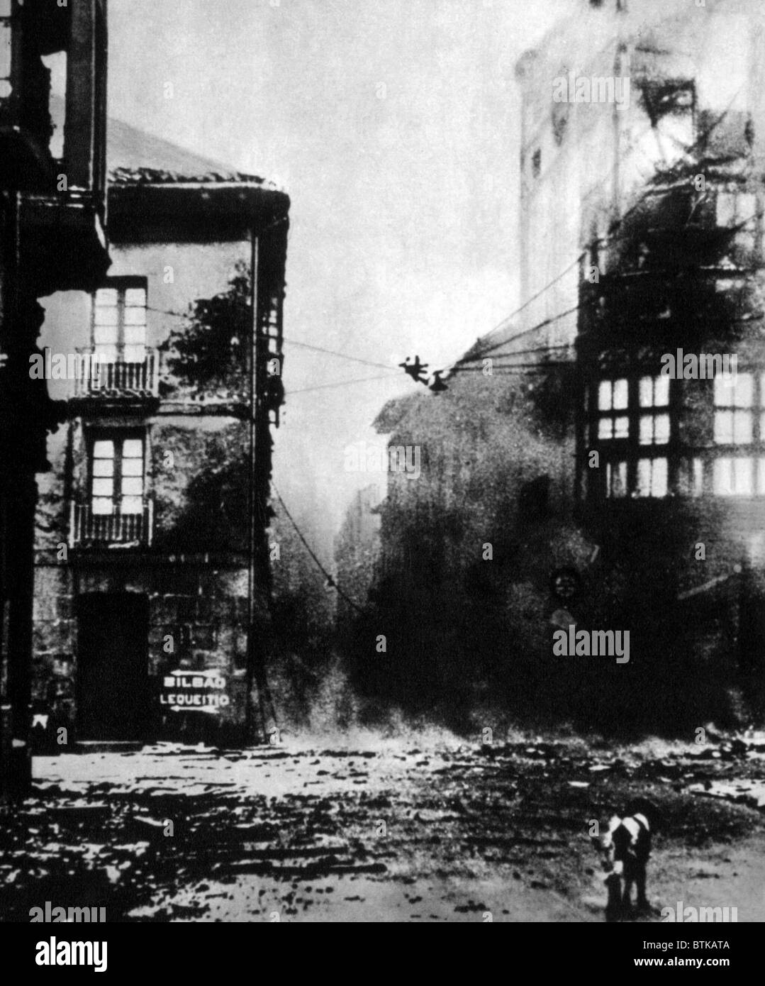 Spanish Civil War (1936-1939), the destruction of the Spanish town of Guernica by German Bombers, 1937. Stock Photo