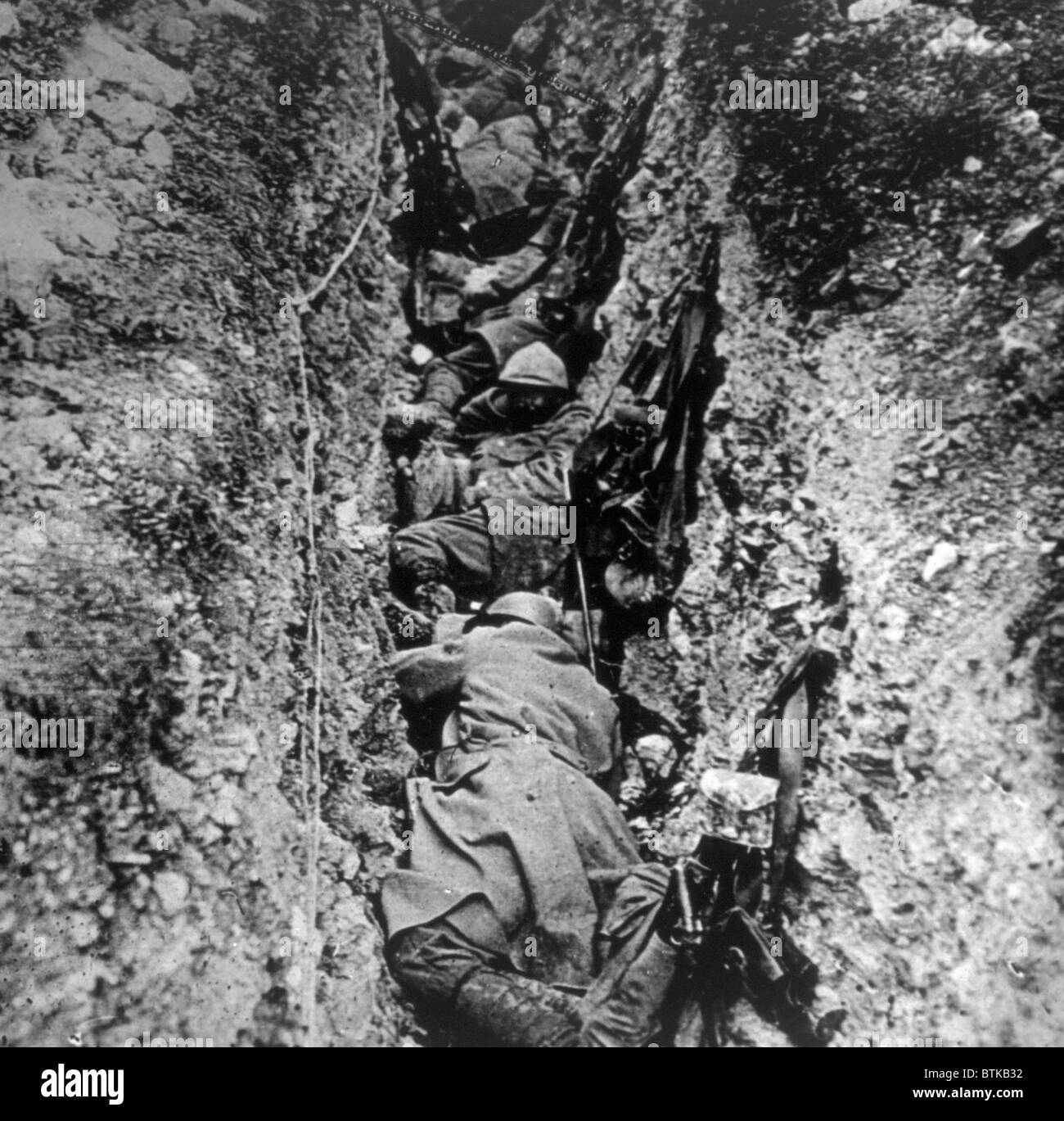 World War I, French soldiers resting in their trenches, ca. 1914 Stock Photo