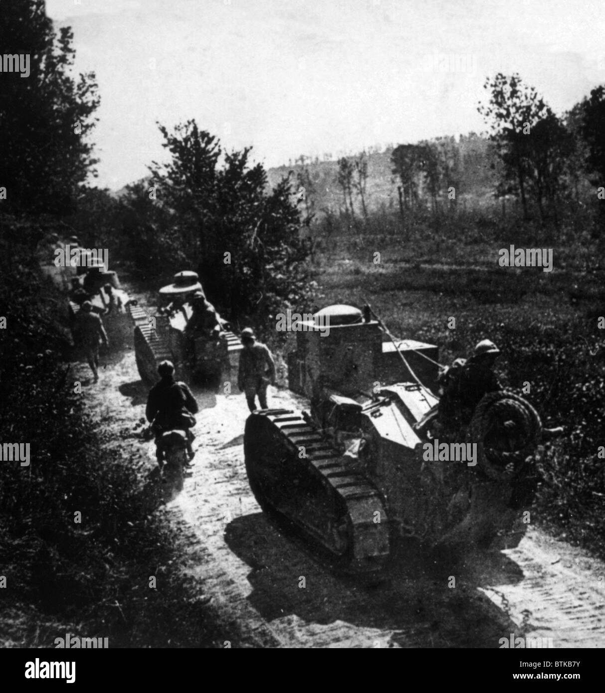 World War I, French Renault Tanks On Their Way To The Front, 1918 Stock 