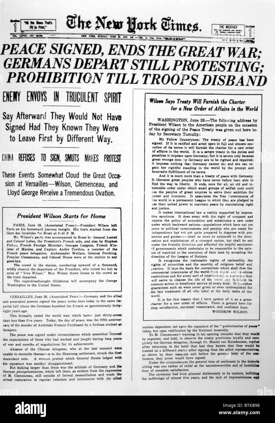 World War I, the signing of the Versailles Peace Treaty as reported in The New York times, June 28, 1919 Stock Photo