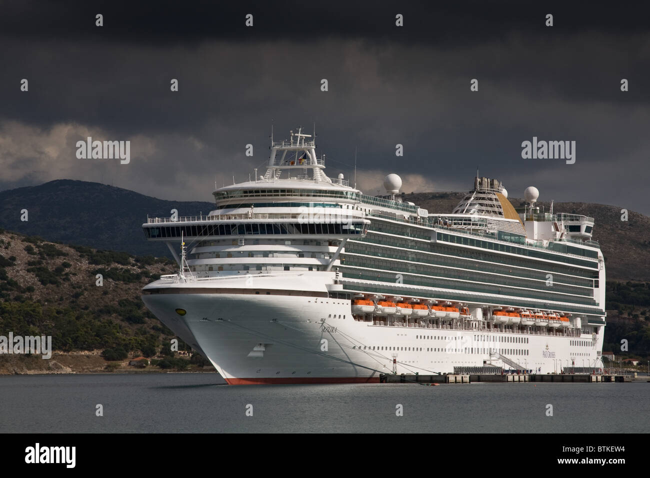 P & O Cruise Ship Azura Moored Cefalonia Greece Stock Photo