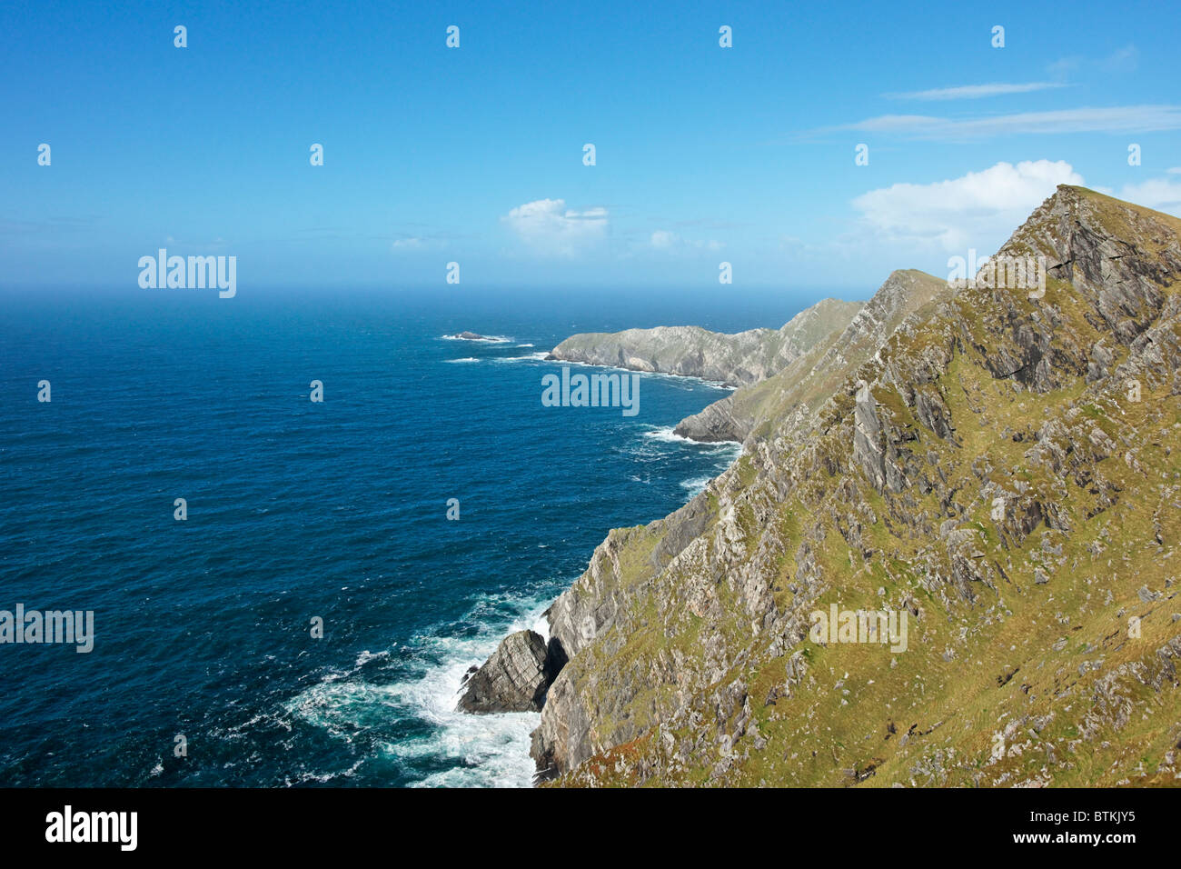 Sea cliffs near Keem, Achill Island, County Mayo, Connaught, Ireland. Stock Photo