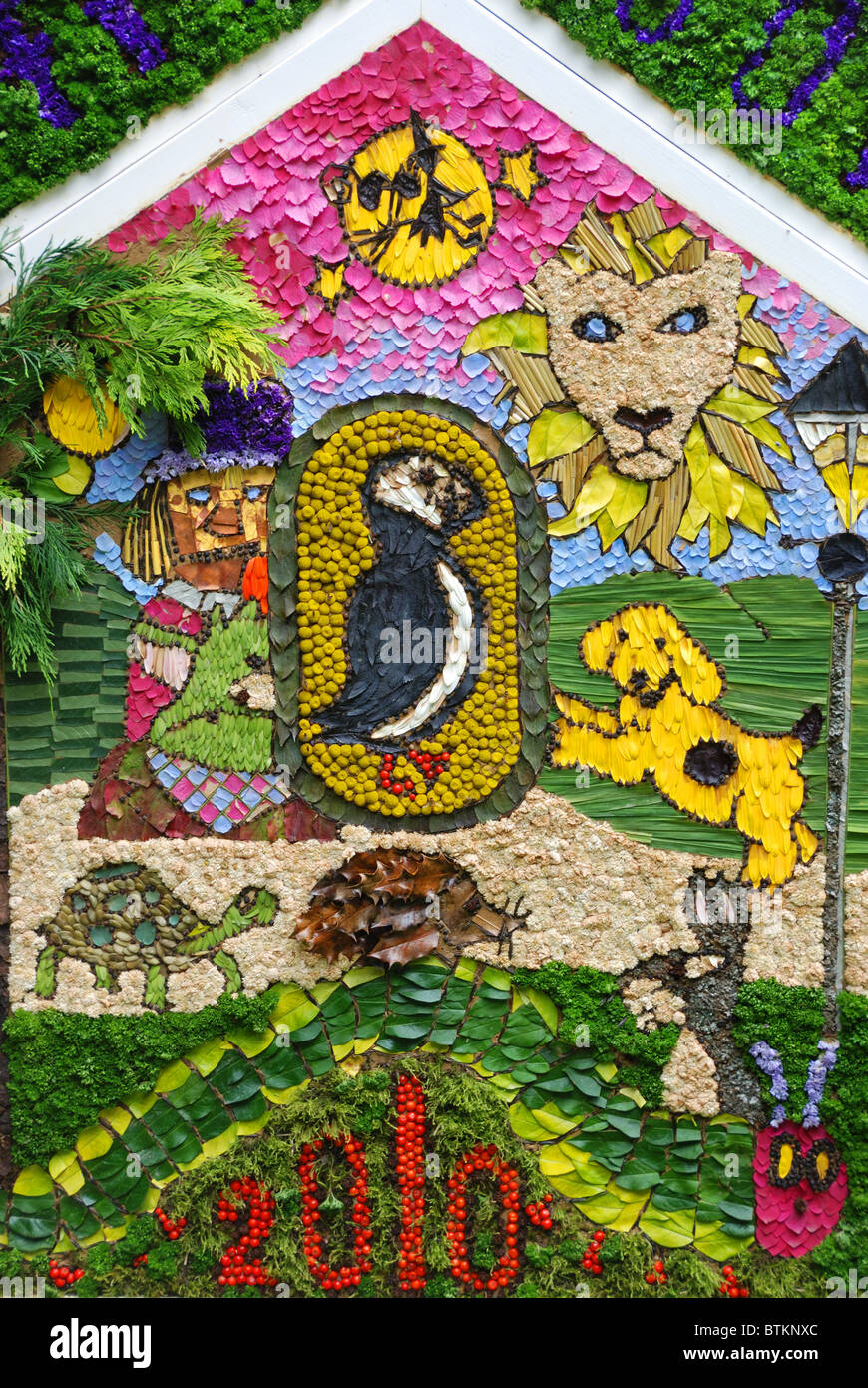Well dressing, Wormhill,Derbyshire Stock Photo Alamy