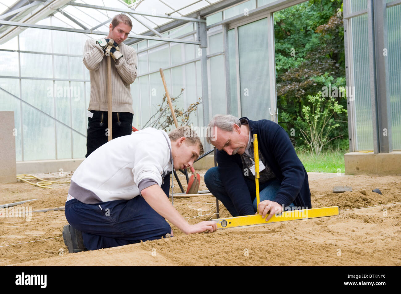 Apprenticeship in gardening and landscaping, Berlin, Germany Stock Photo