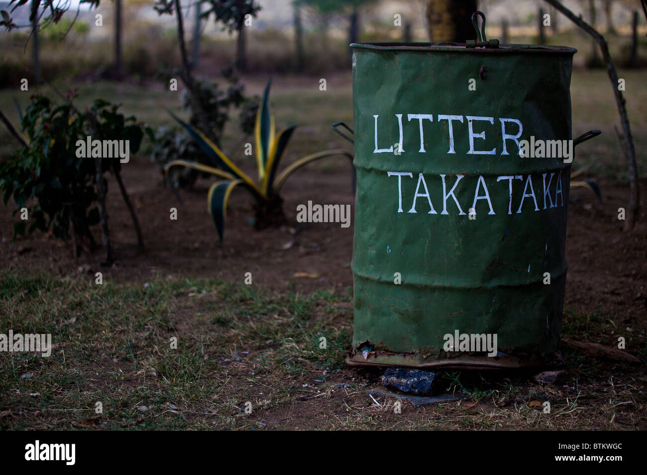 Litter sign in Kenya Stock Photo Alamy