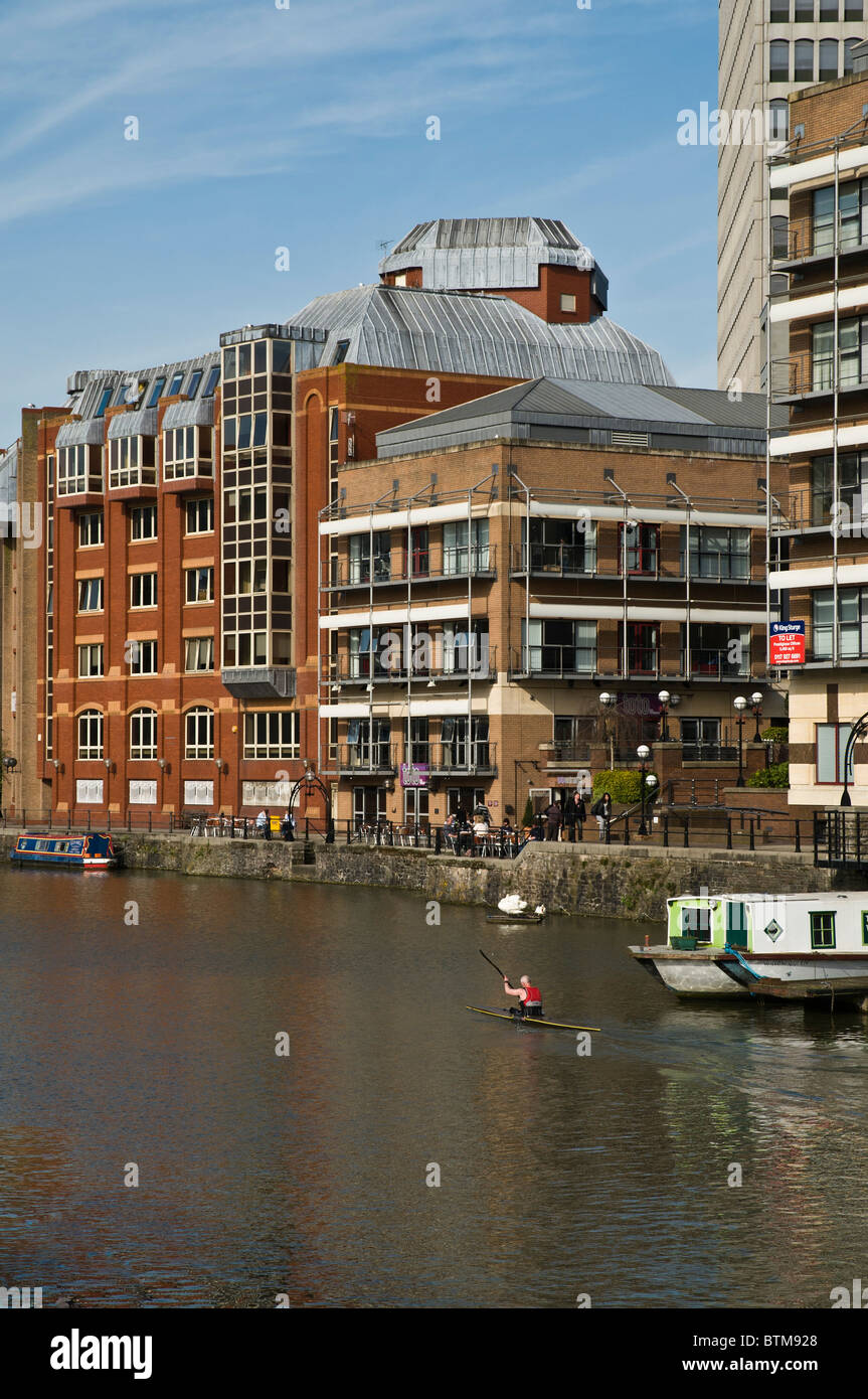 dh Floating Harbour CITY BRISTOL Bristol waterfront modern apartment