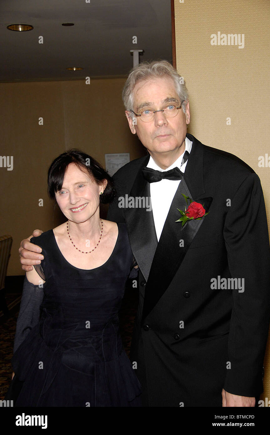 Forum on this topic: Mary Jo Deschanel, mary-jo-deschanel/ Communication on this topic: Valerie Weigmann (b. 1989), mary-jo-deschanel/