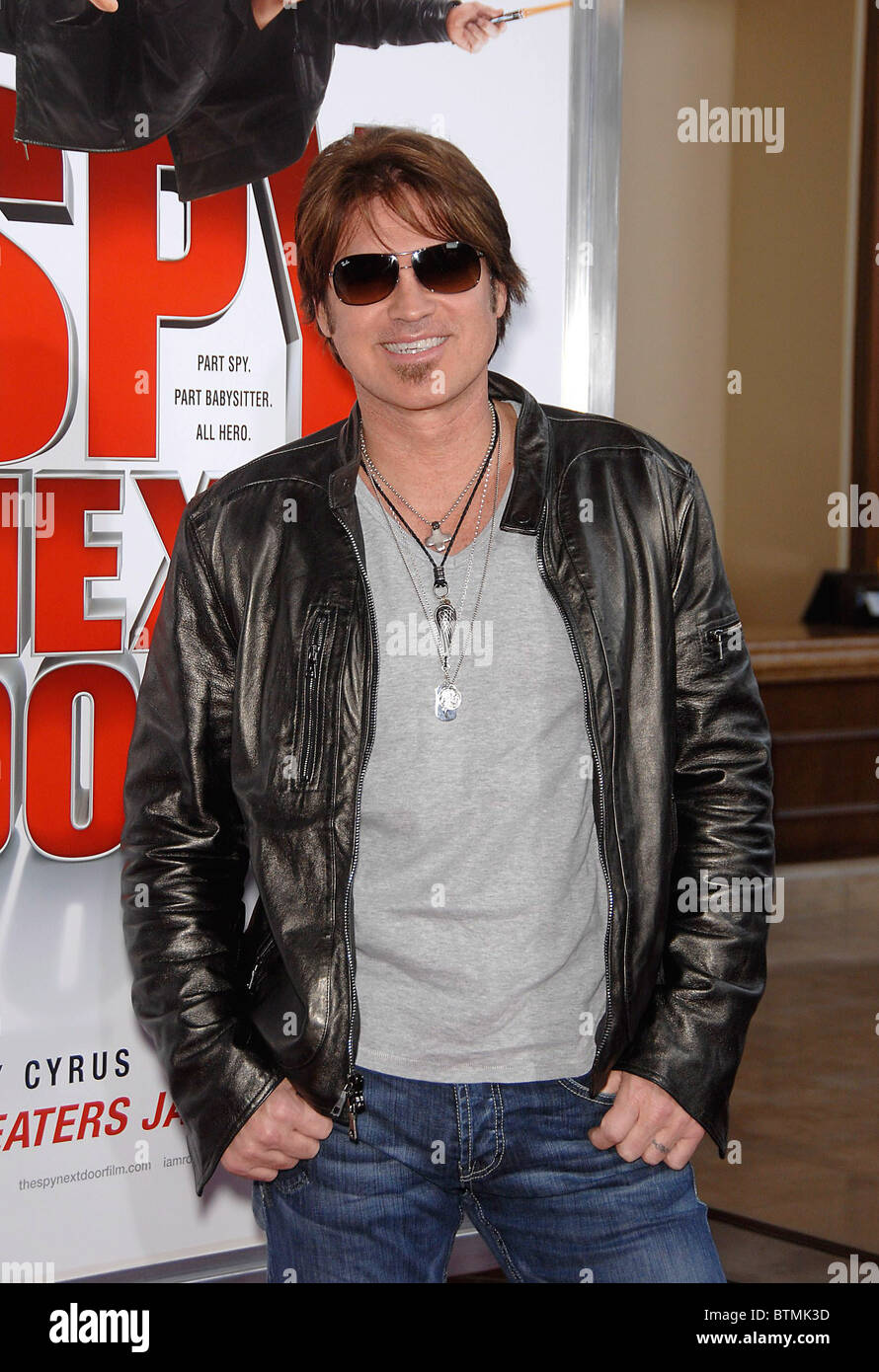 Los Angeles Premiere Of The Spy Next Door Stock Photo 32416145