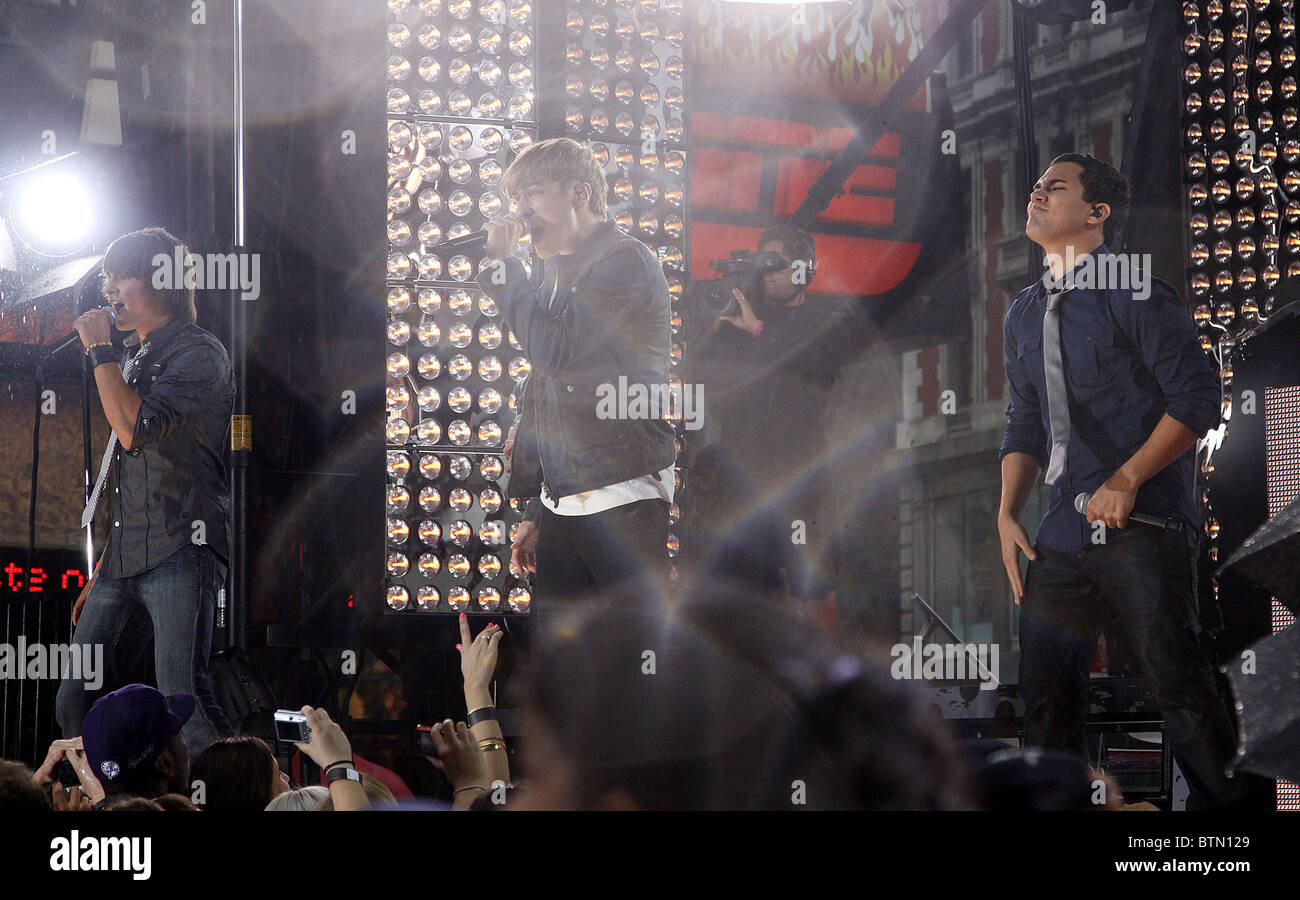 Nickelodeon's BIG TIME RUSH Concert in Times Square Stock Photo - Alamy
