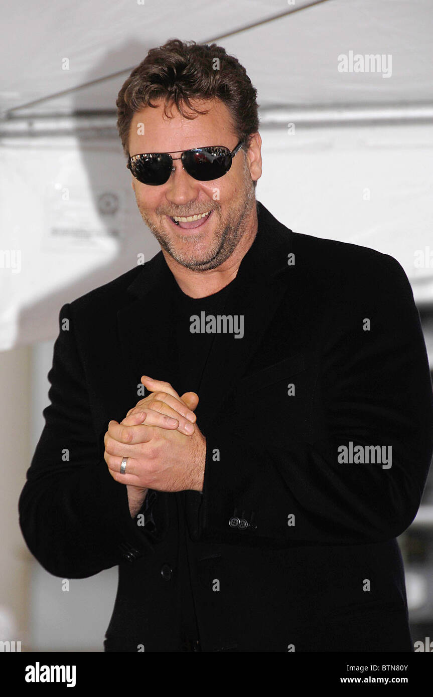 Star on the Hollywood Walk of Fame Ceremony for Russell Crowe Stock ...