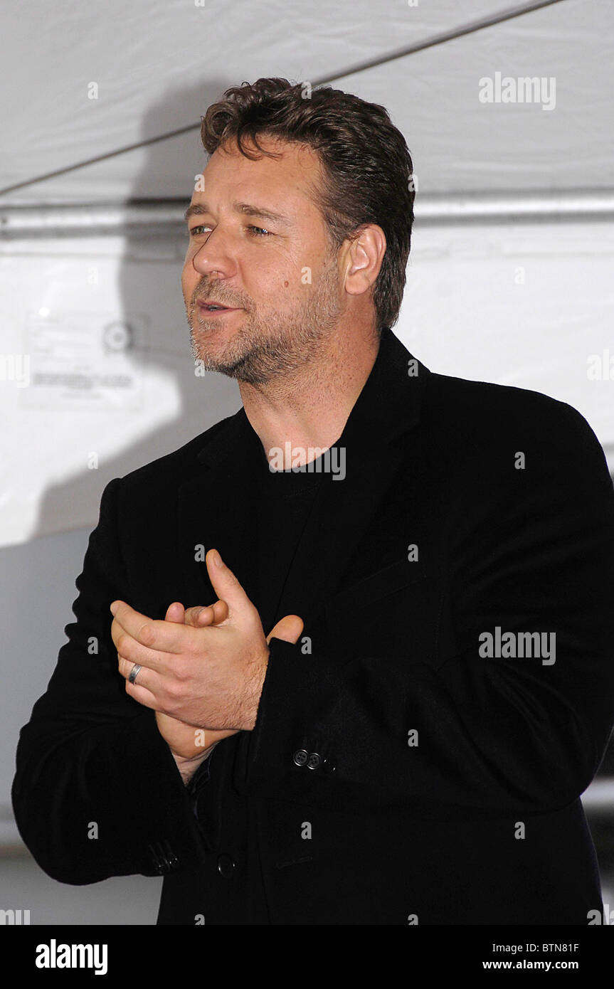 Star on the Hollywood Walk of Fame Ceremony for Russell Crowe Stock ...