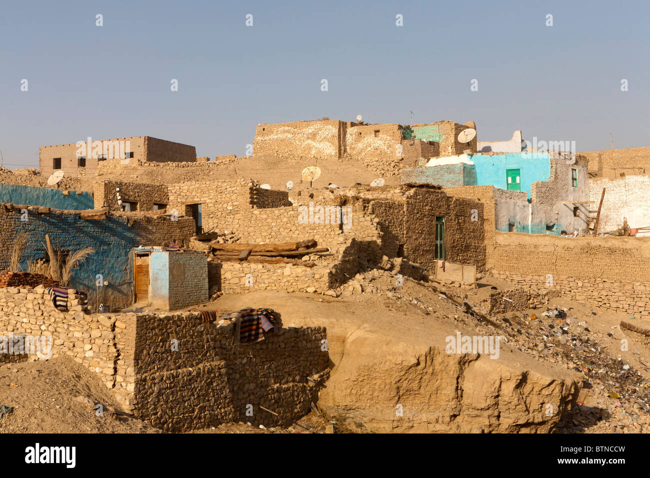Traditional Egyptian houses at desert edge, near Luxor, Egypt, North