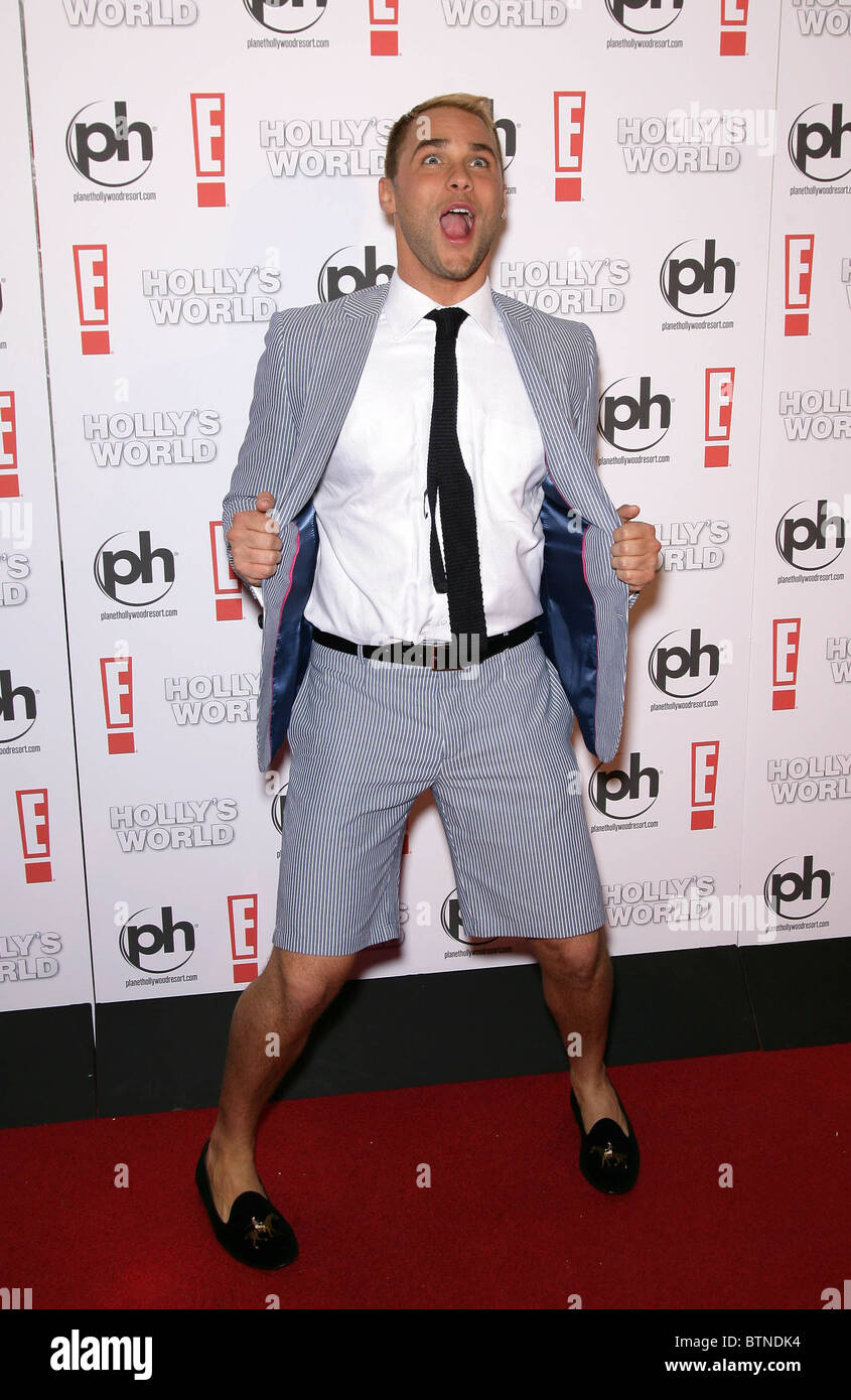 Holly's World Premiere on E! Entertainment Television Stock Photo - Alamy