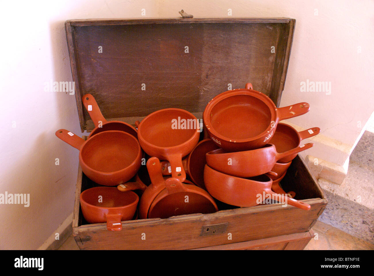 Lenca cooking pottery at La Escuelona interpretation center in the Lenca Indian village of La