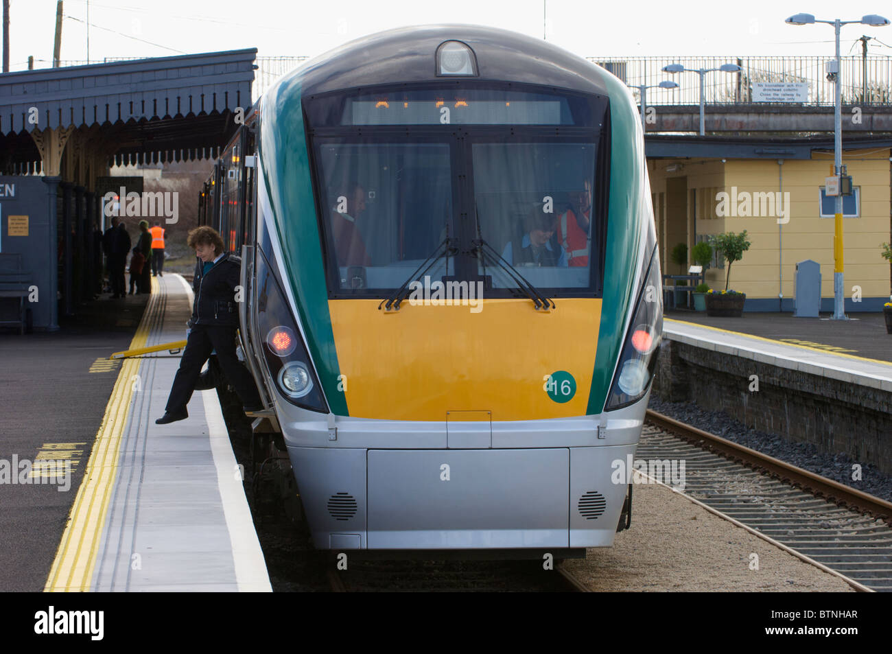 An Irish Rail train standing at the platform at Claremorris station, Co. Mayo, Ireland Stock