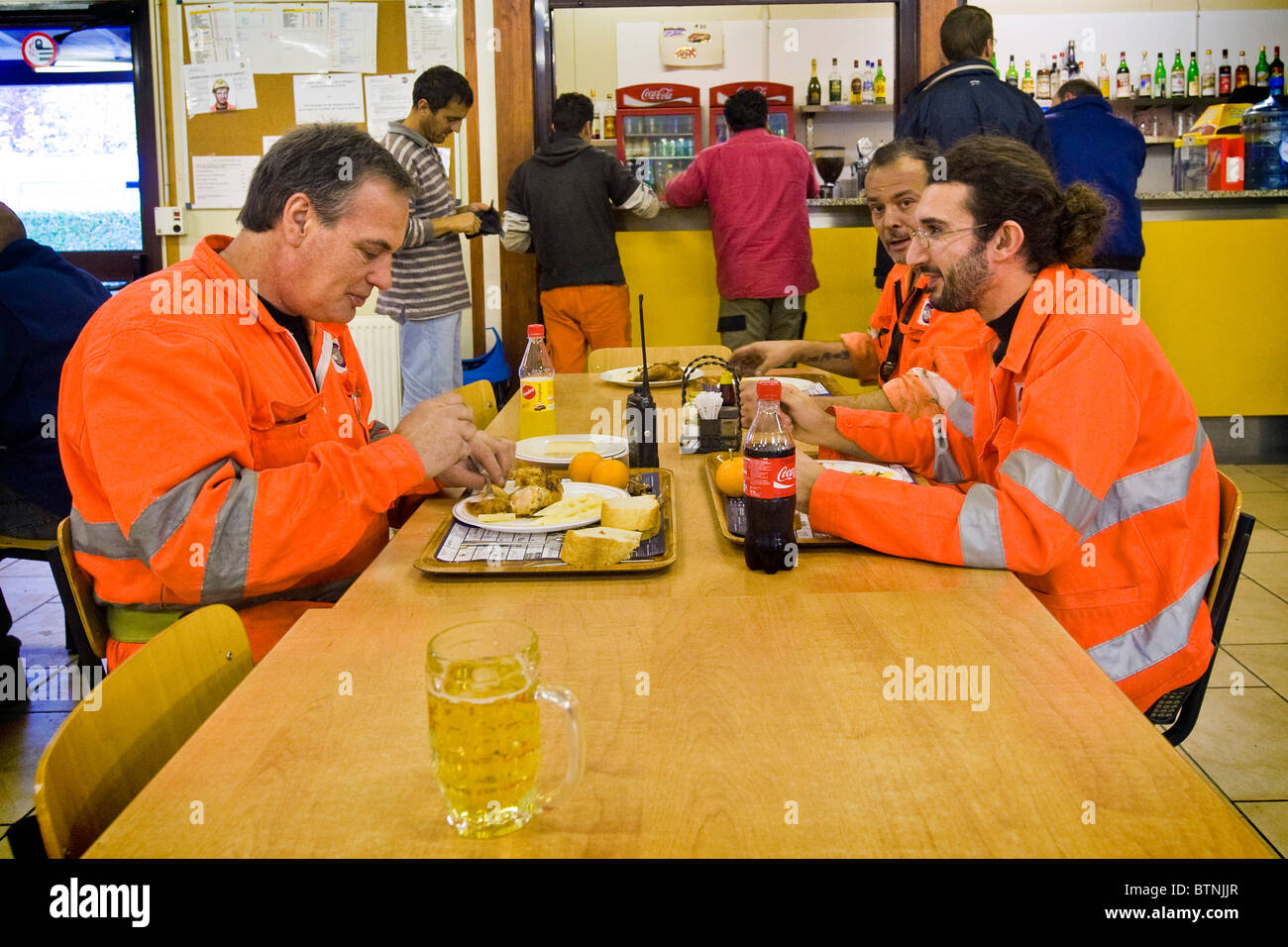 The break in the canteen for lunch, AlpTransit, Faido, Switzerland Stock Photo