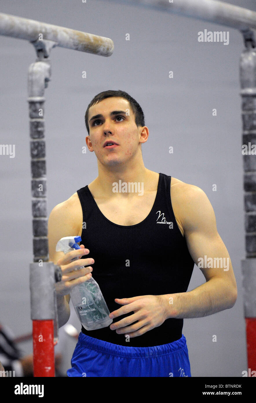 Mens gymnastics hires stock photography and images Alamy