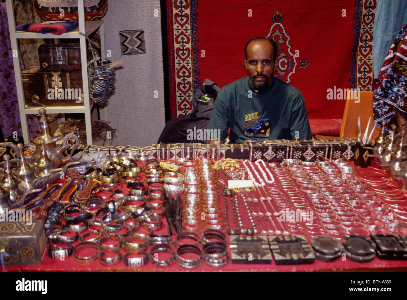 Ouagadougou, Burkina Faso. Mauritanian Jewelry Vendor Hama Al-Ouimi, SIAO  (Salon International de l'Artisanat de Ouagadougou Stock Photo - Alamy