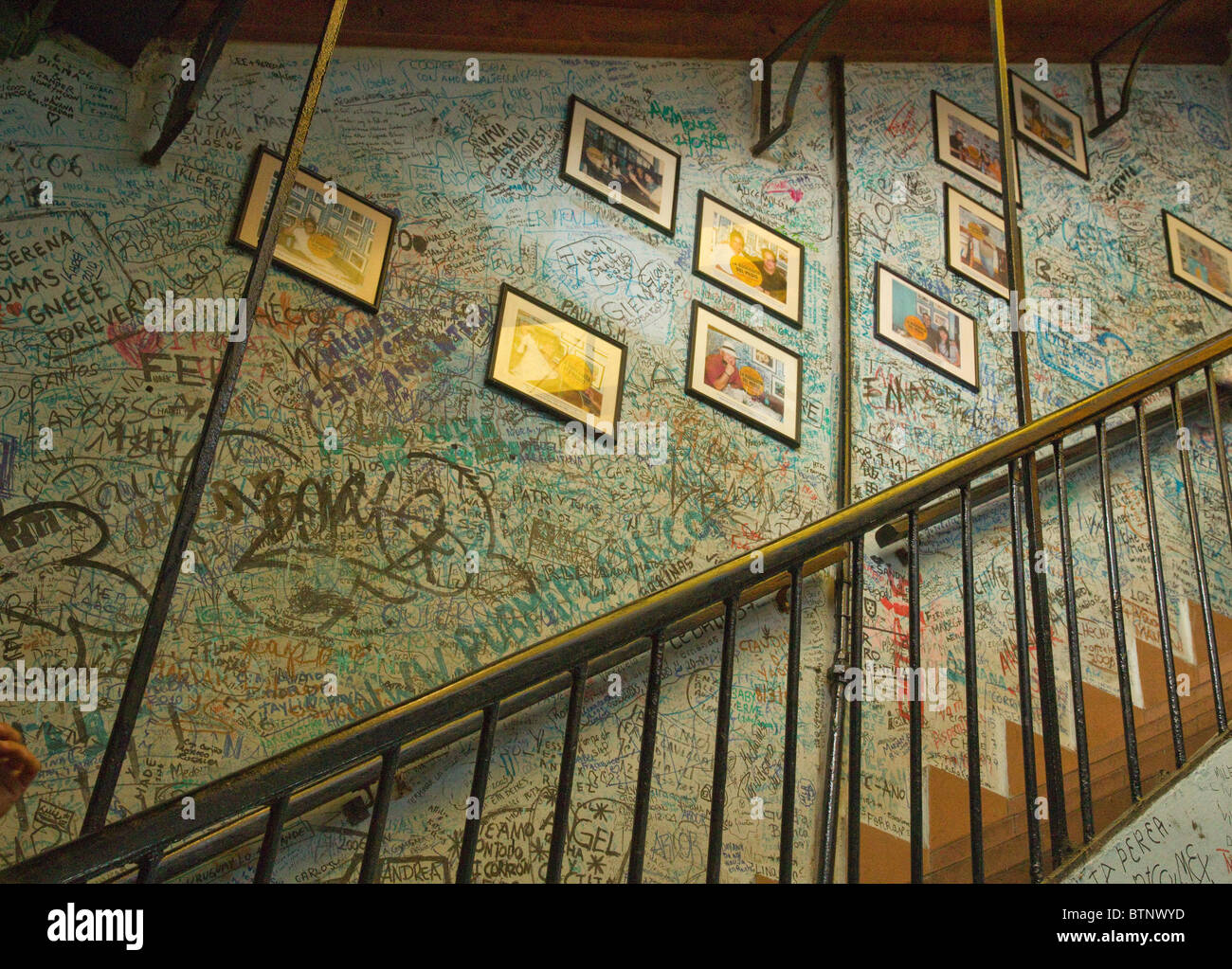 Graffiti covered walls at Hemingway's haunt Stock Photo