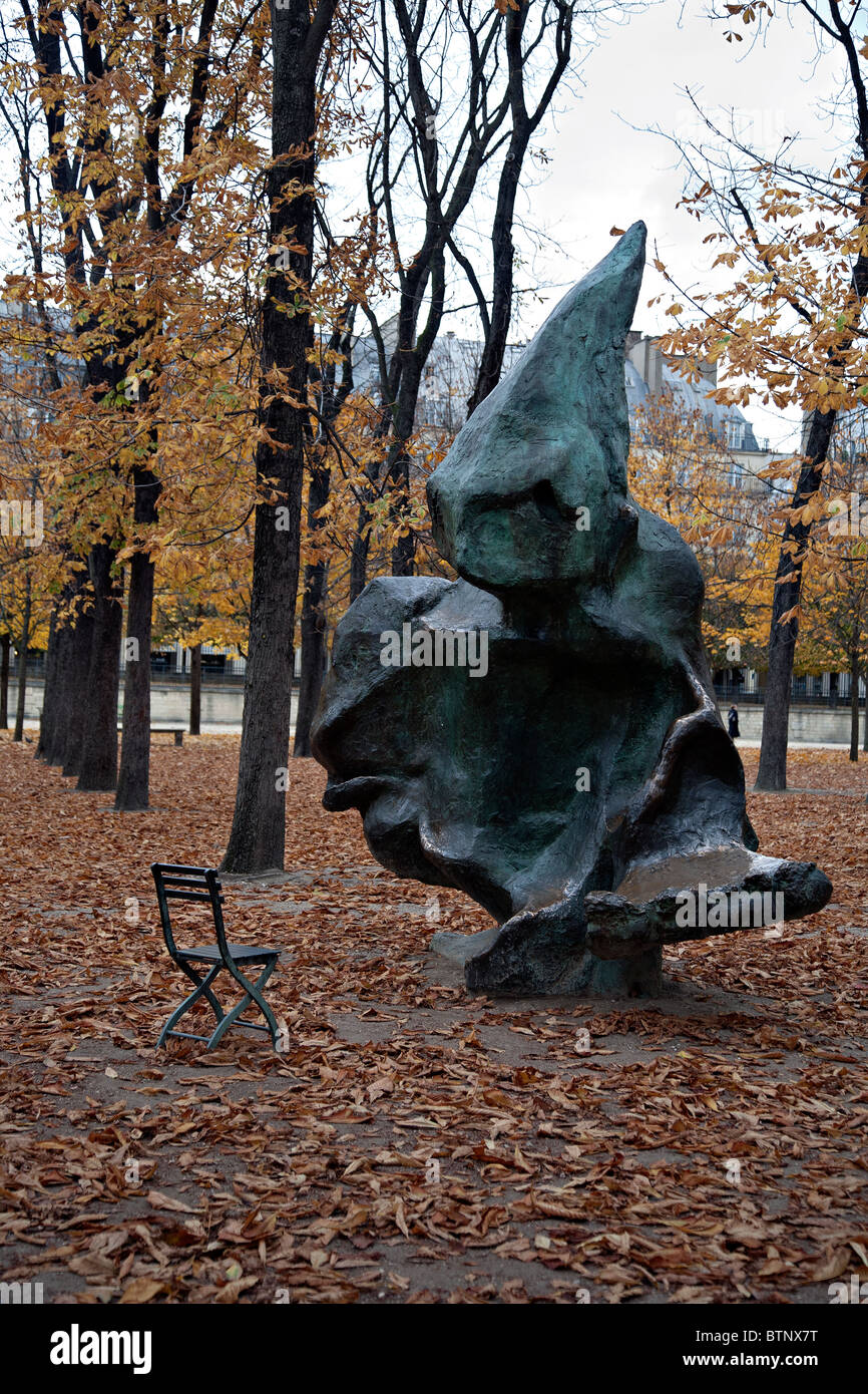 statue in the Jardin du Luxembourg in paris france Stock Photo Alamy