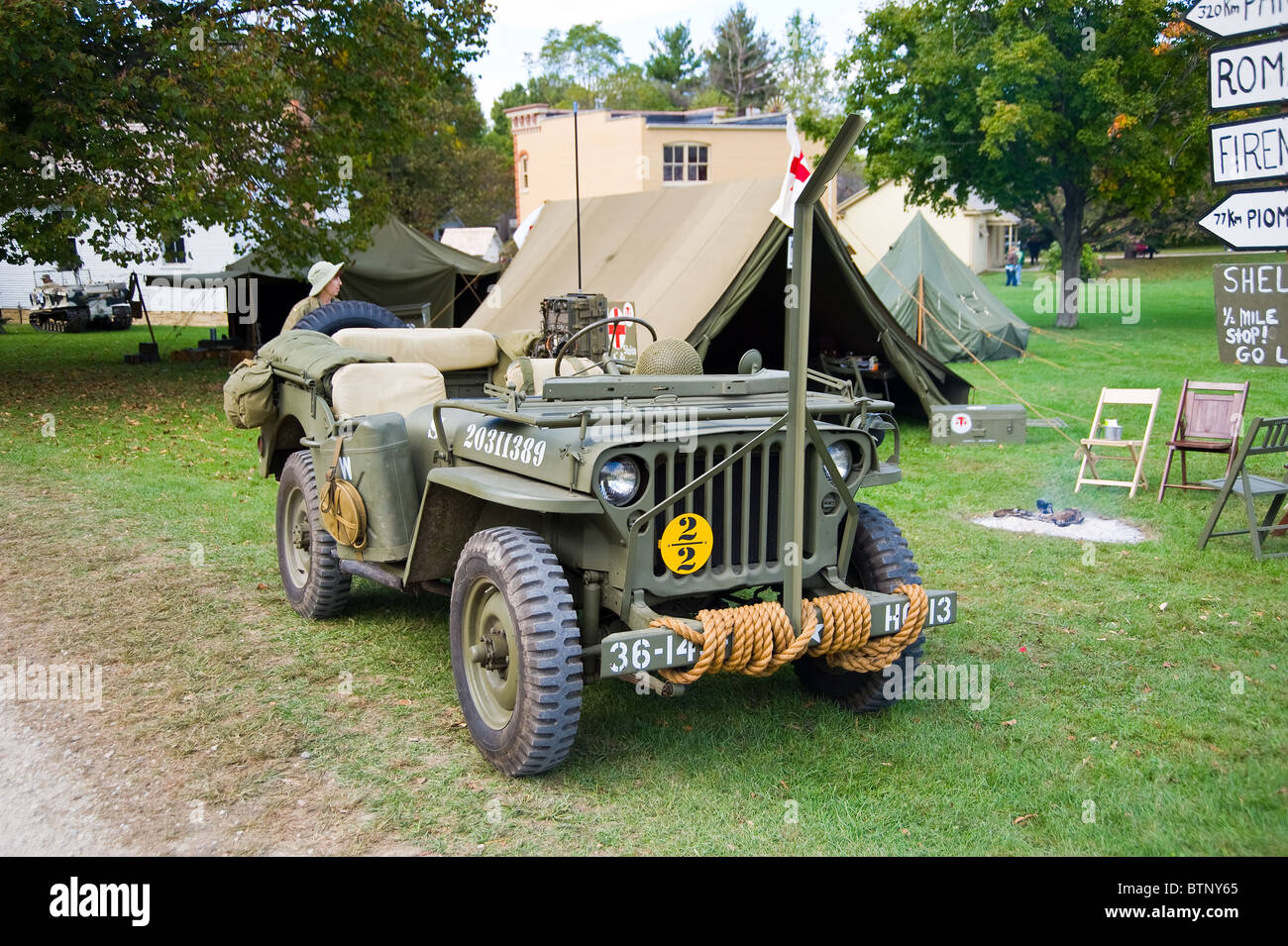 Jeep willis vehicle world war hi-res stock photography and images - Alamy