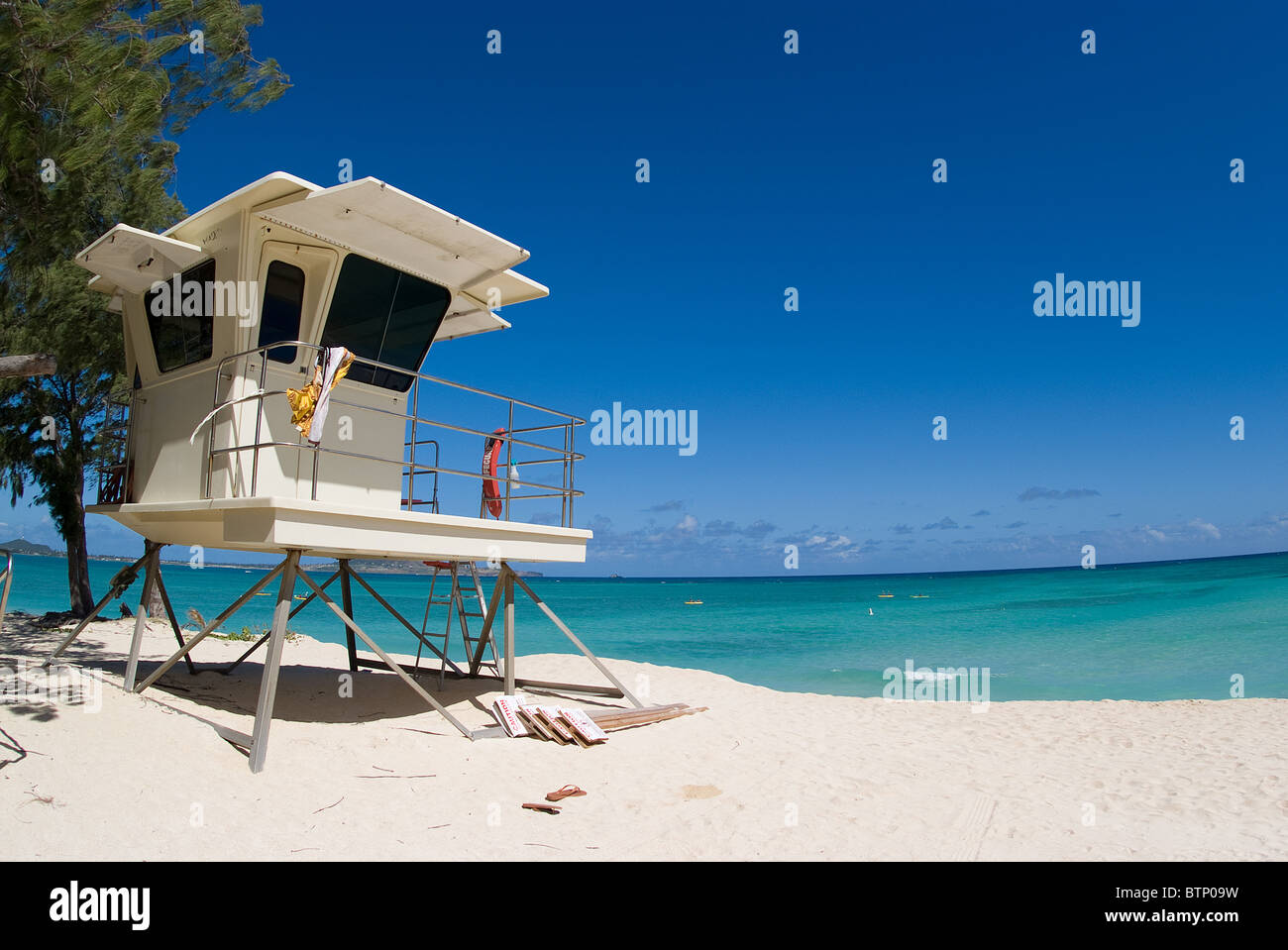 Blue rescue tower hi-res stock photography and images - Alamy