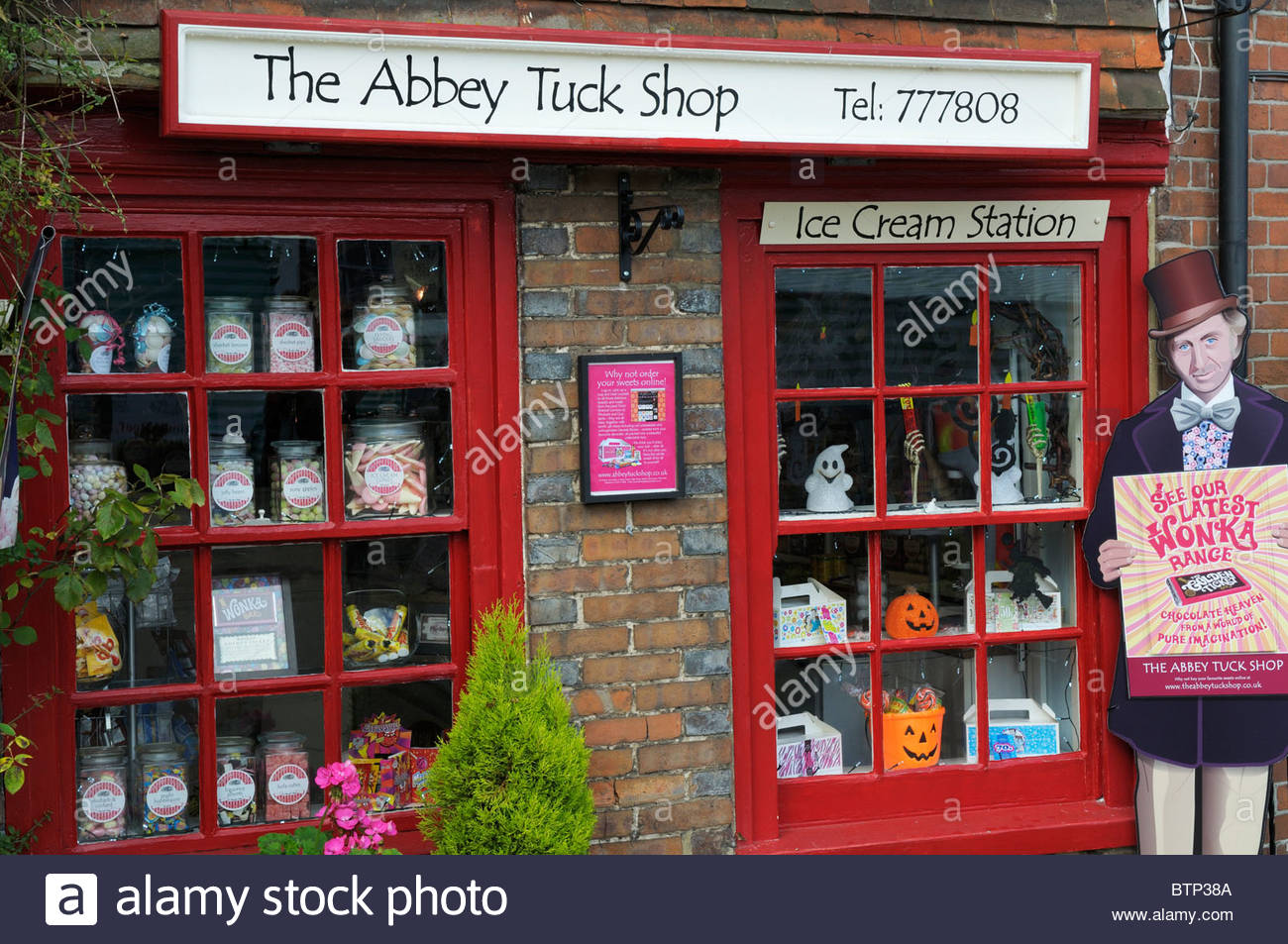 Tuck Shop High Resolution Stock Photography and Images Alamy