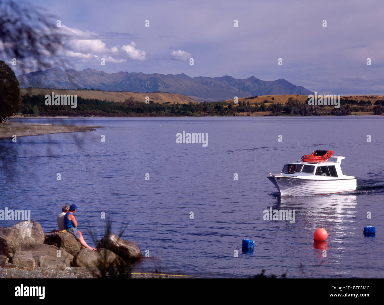 New Zealand South Island Te Anau lake Stock Photo - Alamy
