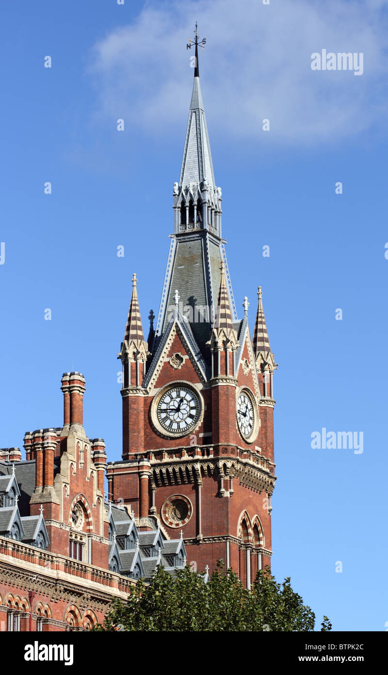 Clock tower, St Pancras railway station (London St Pancras, St Pancras International), Euston Road, London, England, UK Stock Photo