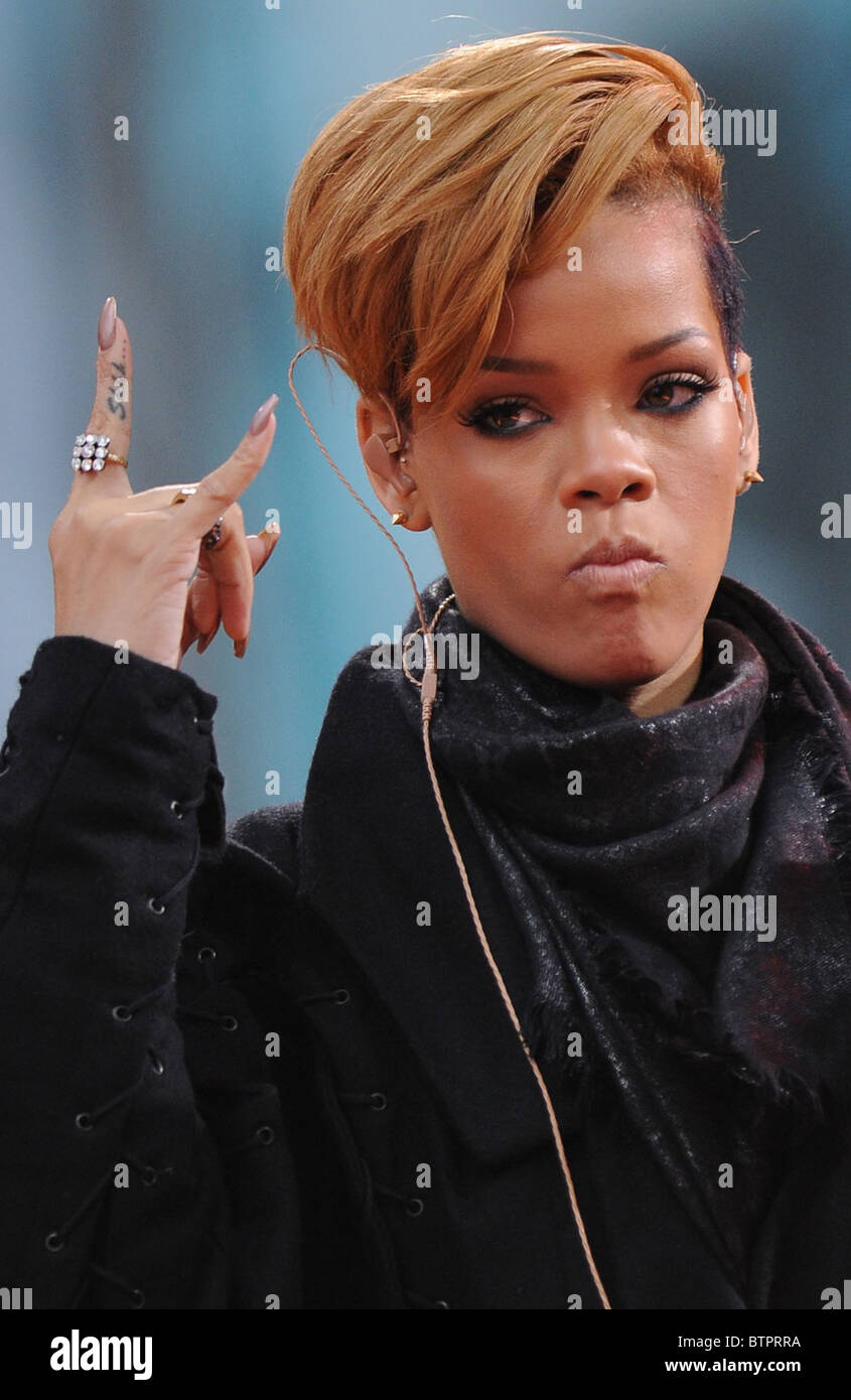 Good Morning America GMA Concert Rihanna Stock Photo Alamy