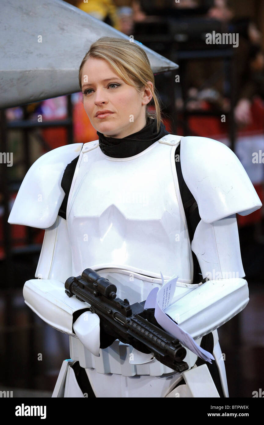 Sara Haines High Resolution Stock Photography and Images - Alamy