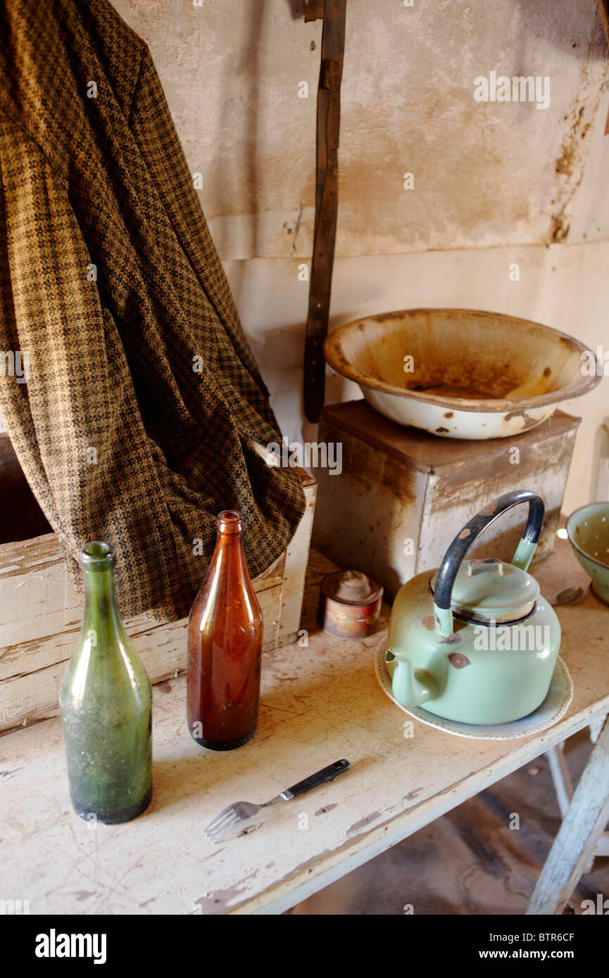 Old beer bottles and teapot hires stock photography and images Alamy