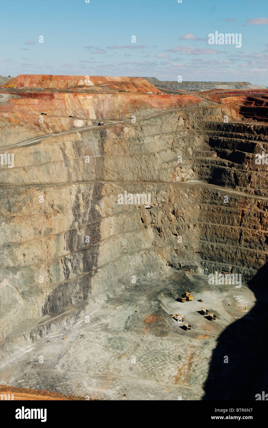 View of largest open cut gold mine hires stock photography and images