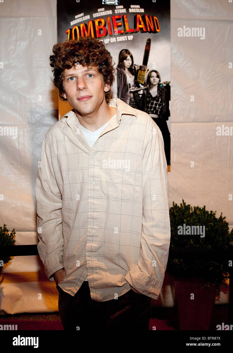 jesse-eisenberg-zombieland-2009-hi-res-stock-photography-and-images-alamy