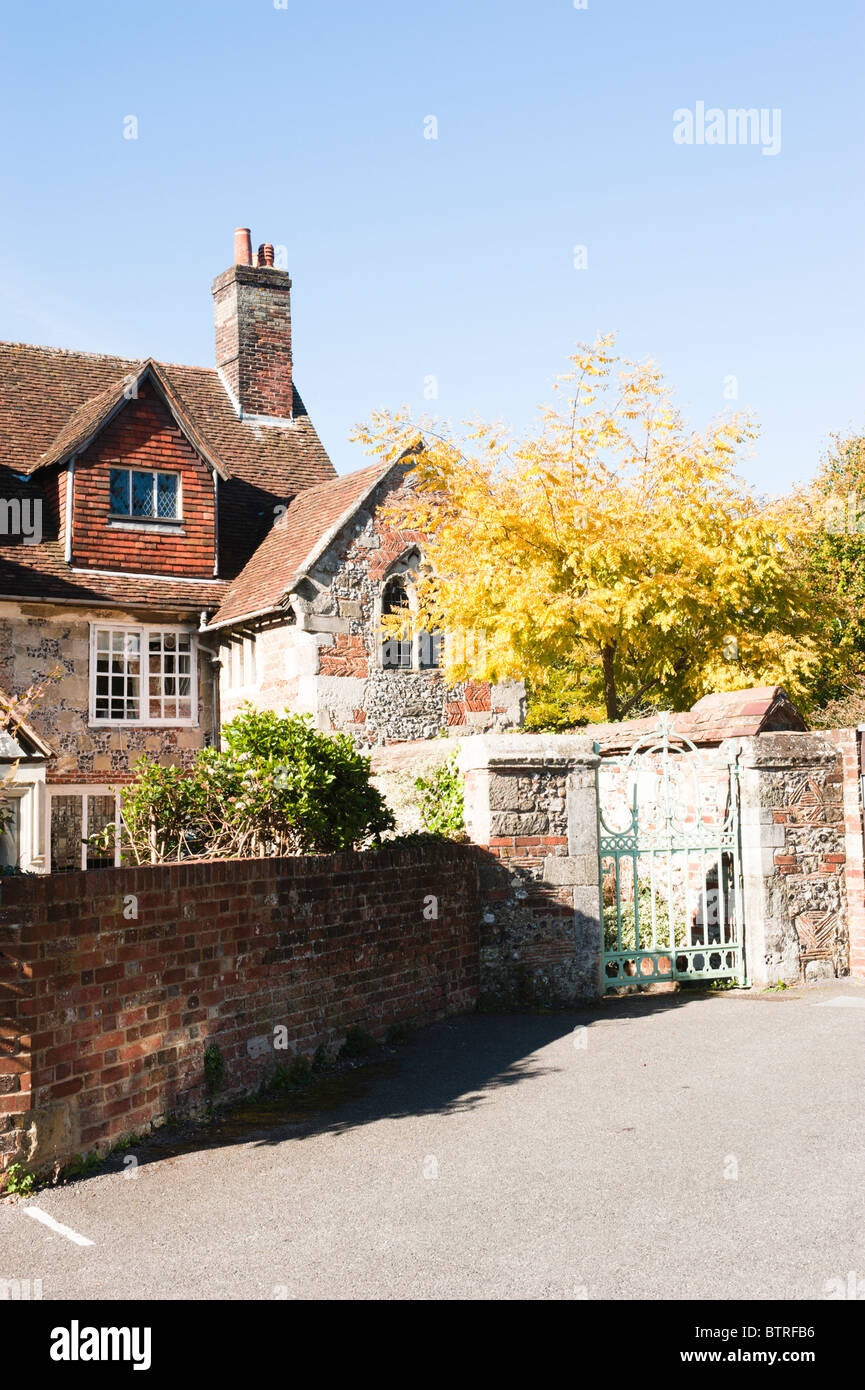 Historic buildings in Cathedral Close in Salisbury Stock Photo Alamy