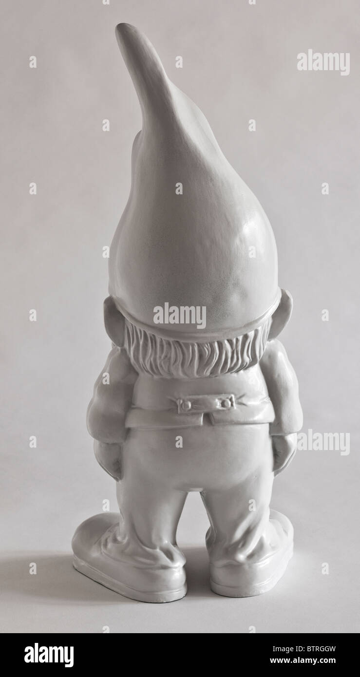 Gnome statue hires stock photography and images Alamy