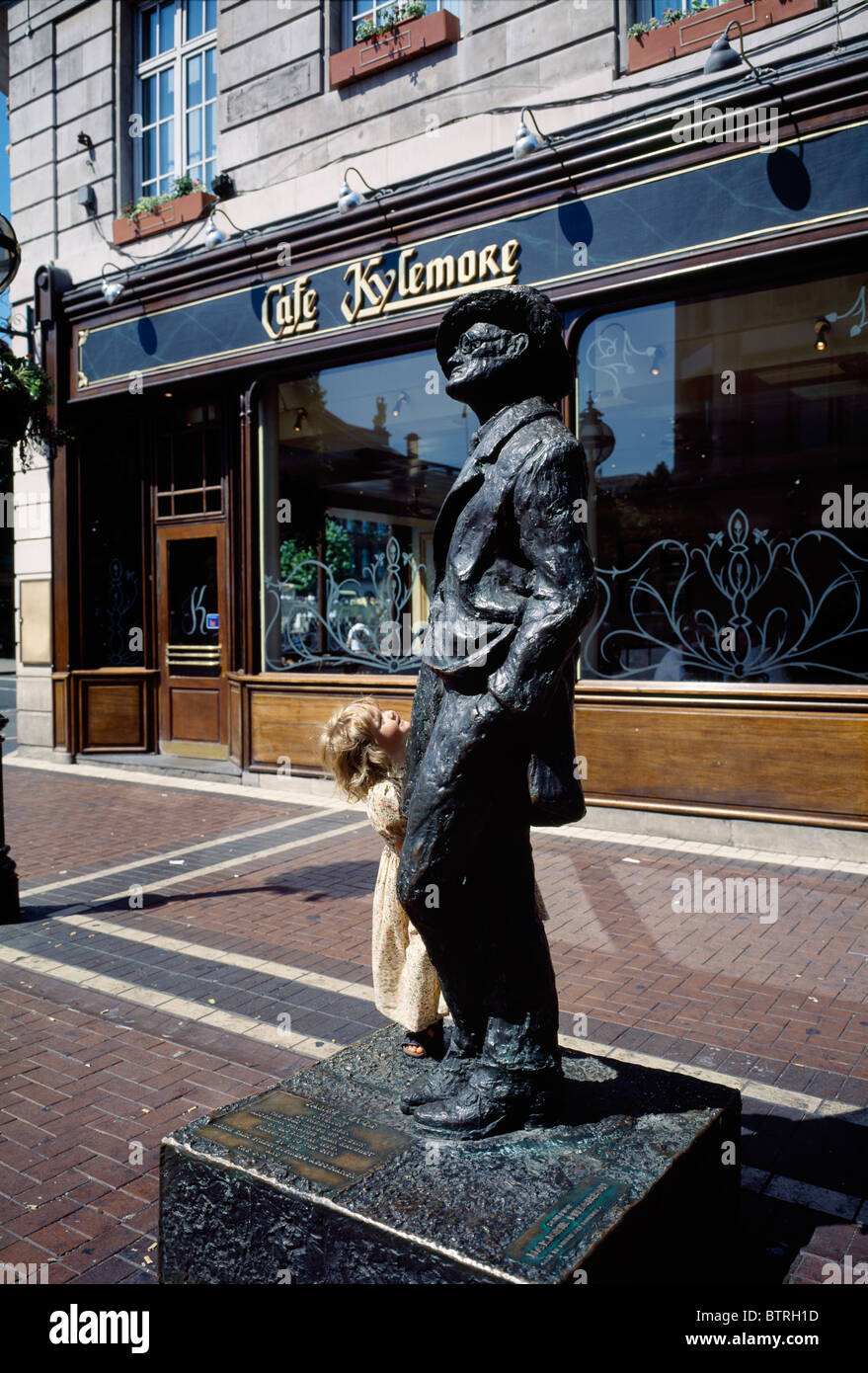 Statue Of James Joyce, Café Kylemore, North Earl Street, Dublin