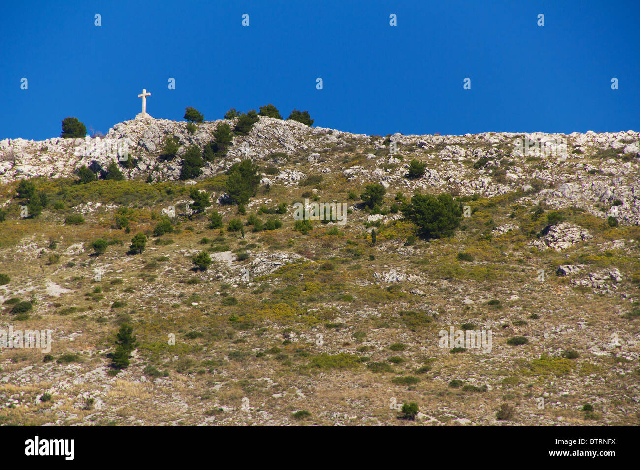 Cross on hill hi-res stock photography and images - Alamy