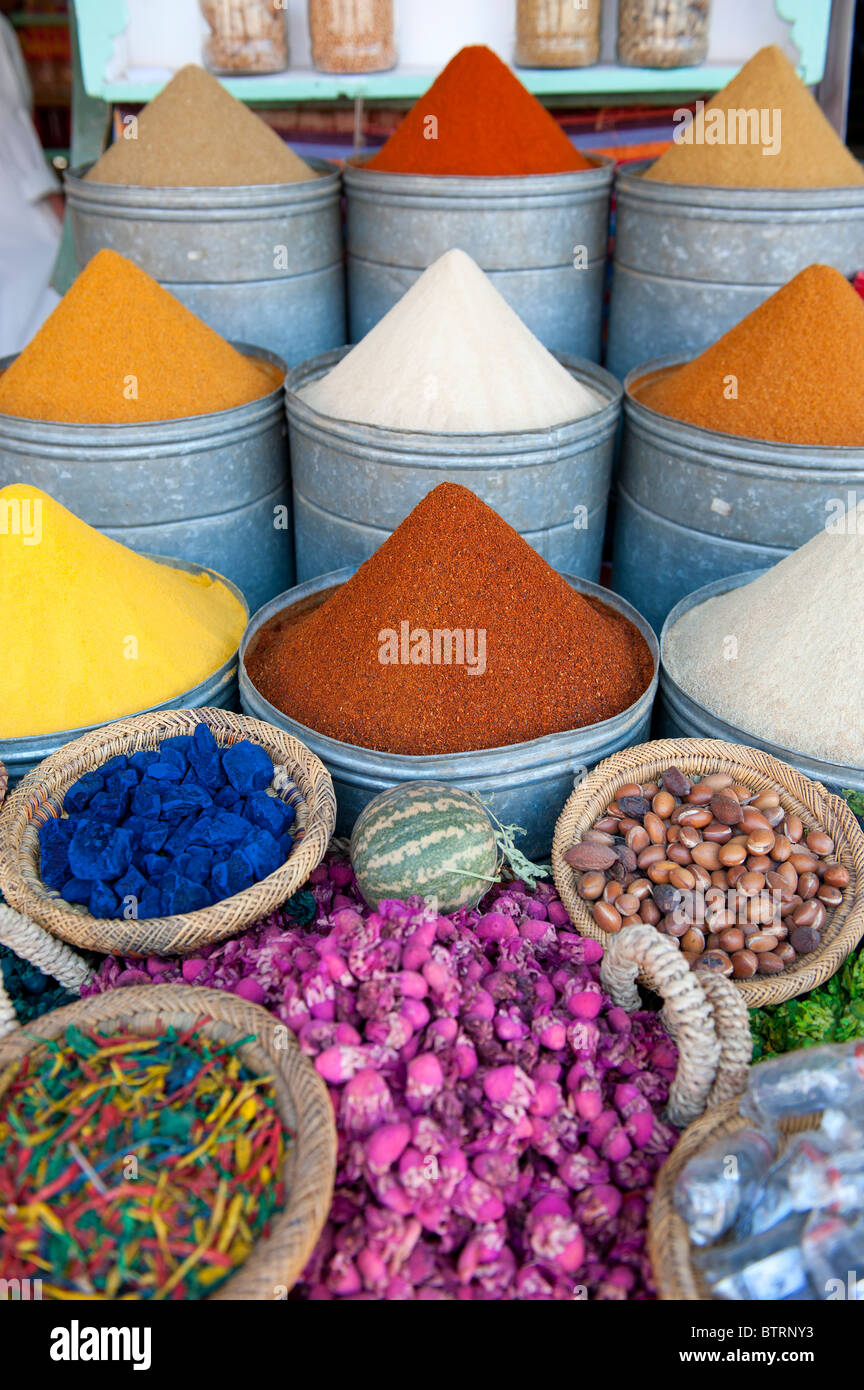 Souk marrakech hi-res stock photography and images - Alamy