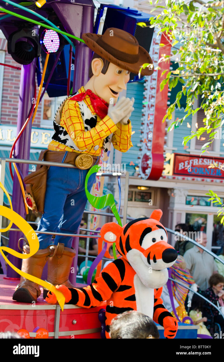 Woody the Cowboy on a Parade in Disneyland Editorial Stock Image - Image of  children, disneyland: 36236259