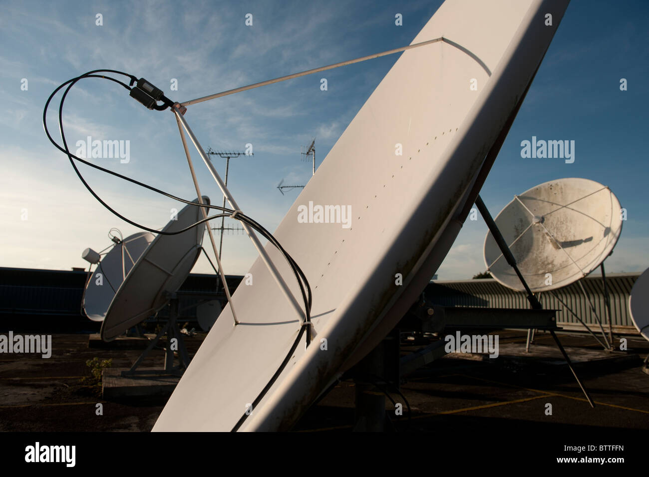 Digital television transmission and reception satellite broadcasting