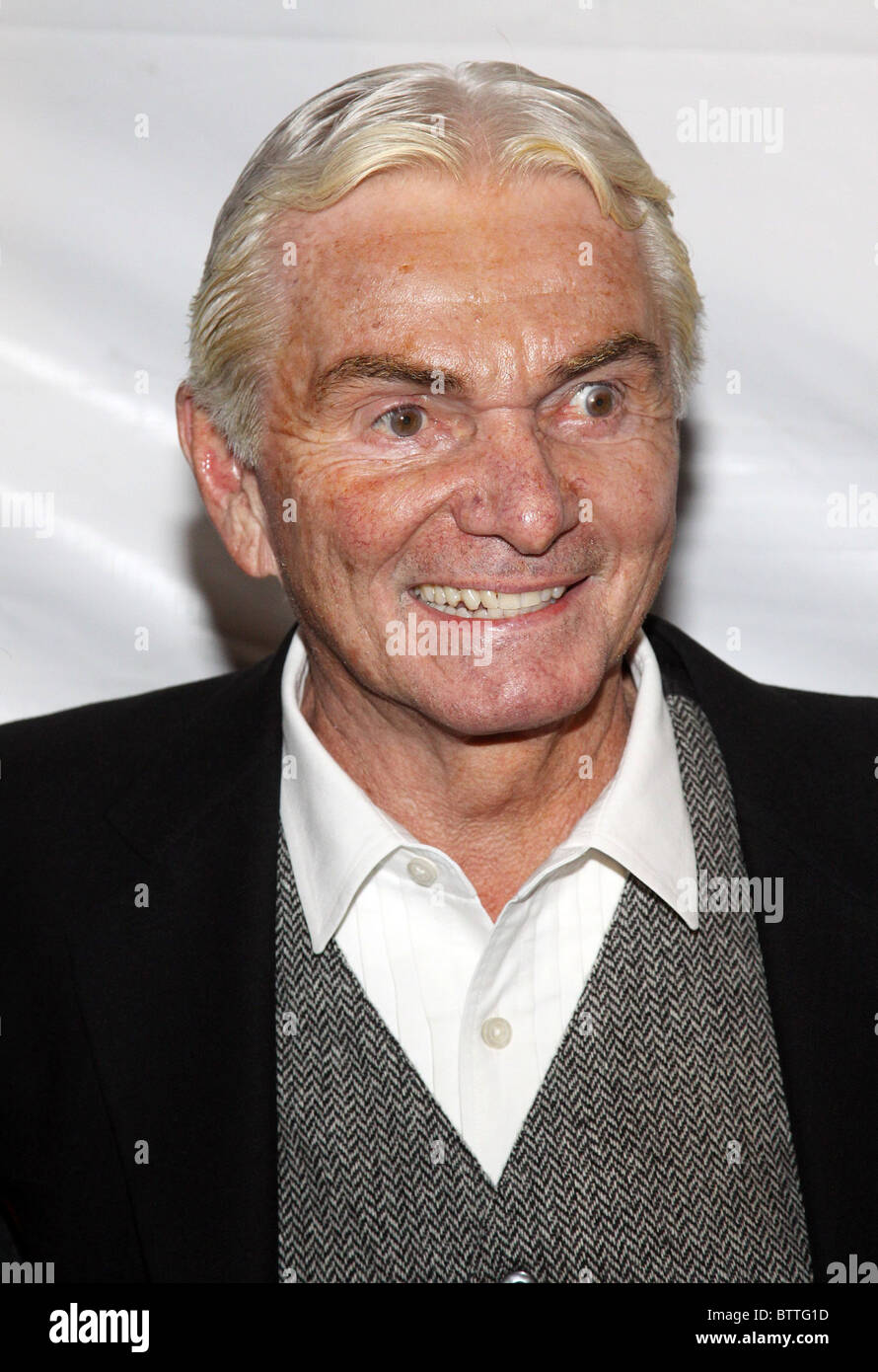 american eagle outfitters executives